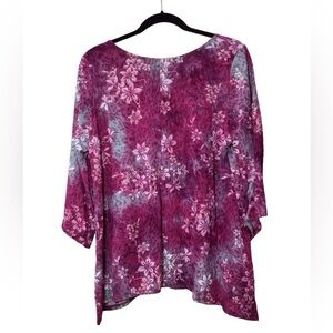 Brittany Black woman’s Top Rhinstone Floral EUC size XL